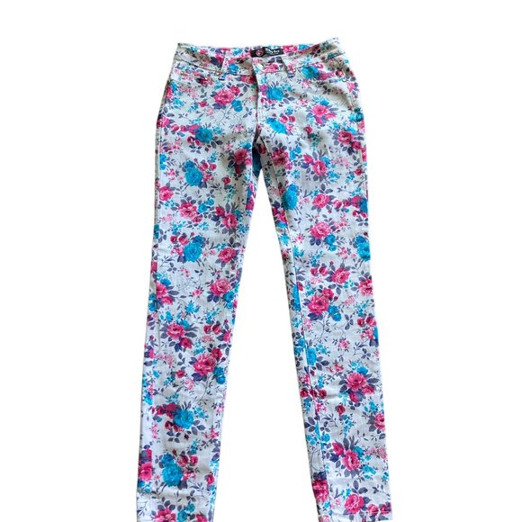 Shylo Perfect Summer Floral Jeans in Size 7 Made in the USA - Picture 4 of 10